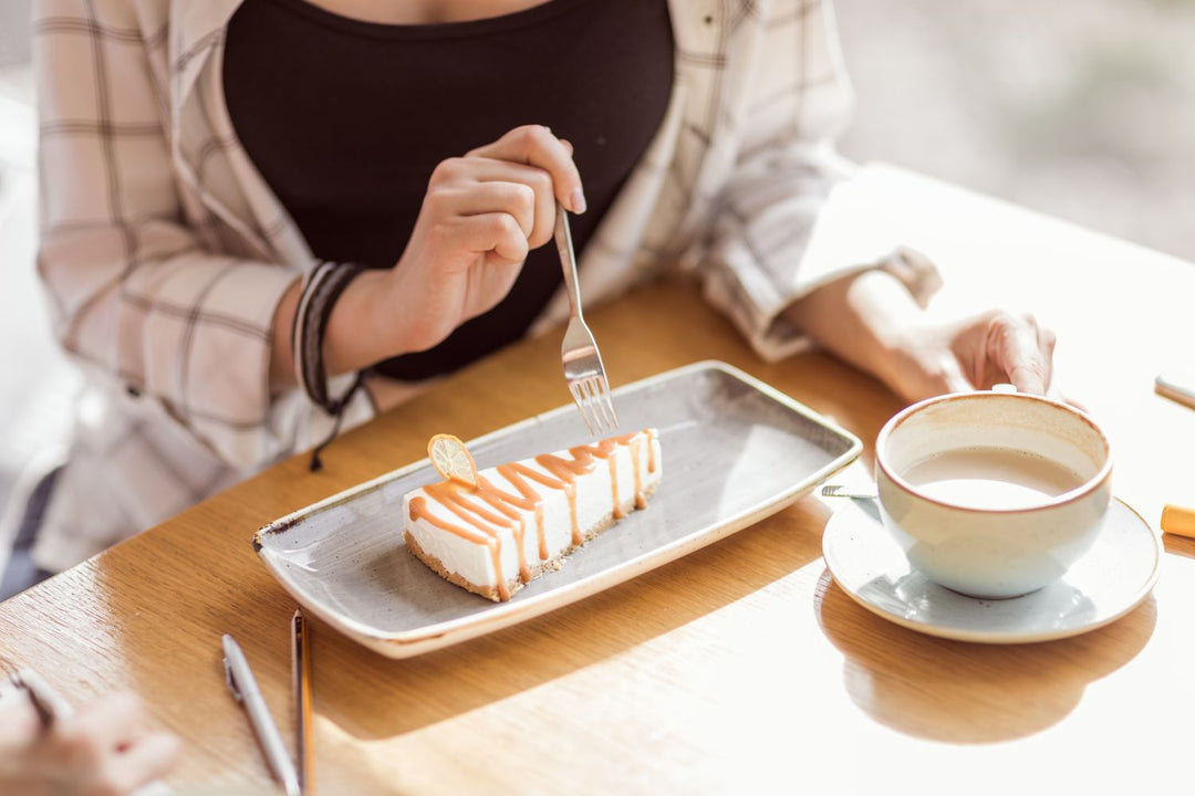 Best Time to Eat Sweets Without Spiking Blood Sugar: Morning, After Lunch, or After Workout? (Diabetes-Friendly Timing Guide for Indians)