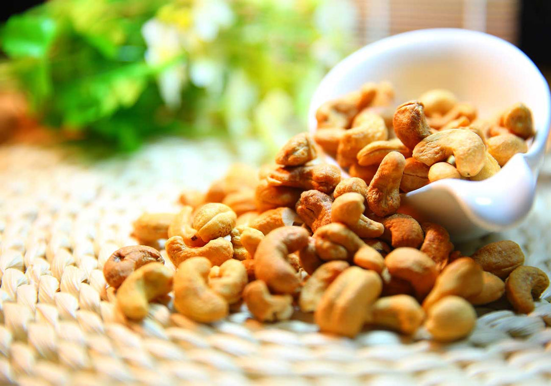 Are Cashews High in Carbohydrates for Diabetics?