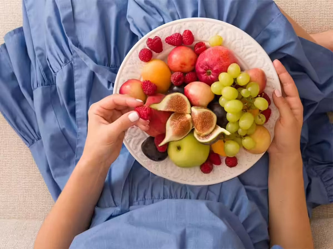 Is It OK to Eat Fruit With a Meal?